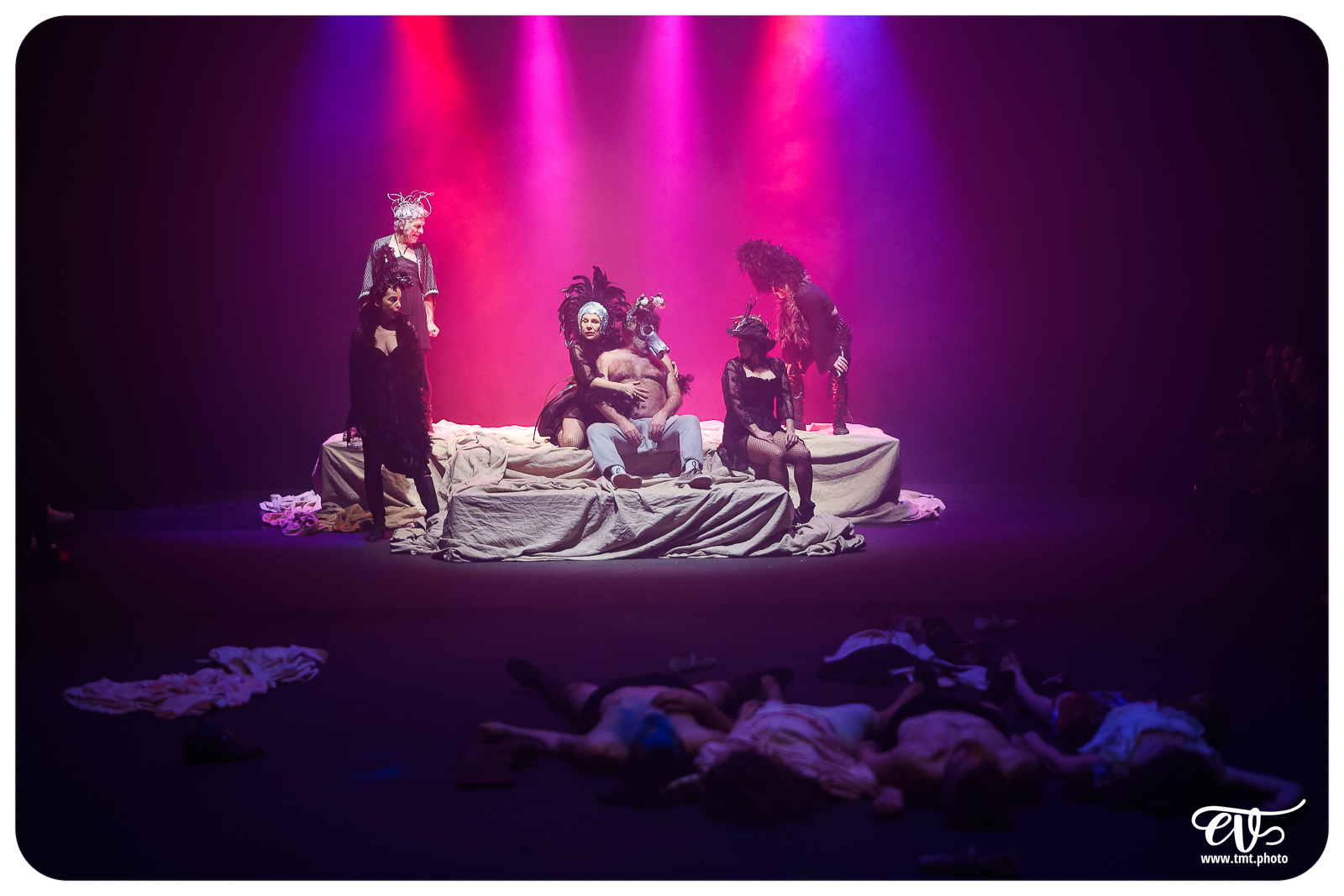 UN SONGE, UNE NUIT, L'ETE (CIE DU MATAMORE)